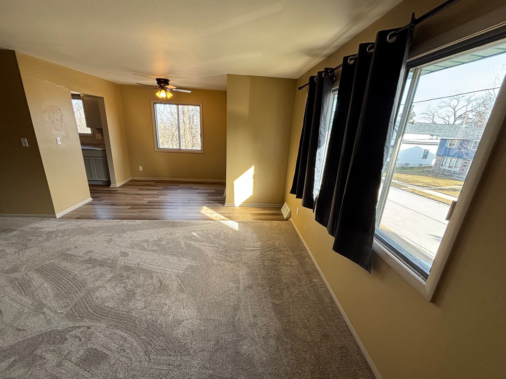 Building Photo - 224 Montana Ave