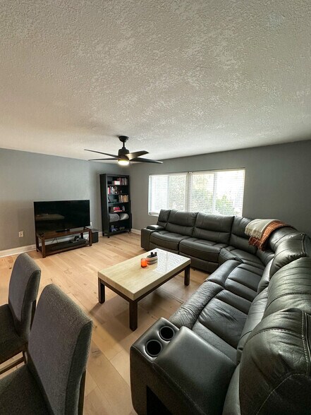Living Room - 210 5th Ave S