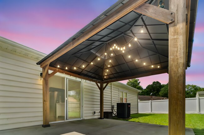 Building Photo - 3409 Woodbaugh Dr