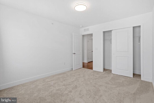 Building Photo - 137 ADA Hightower Ave