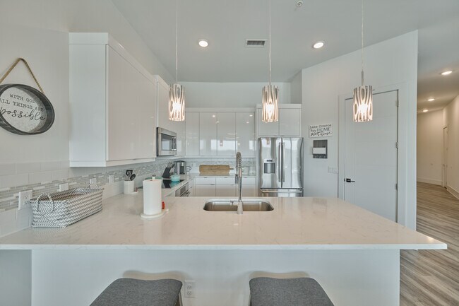 Building Photo - 199 Waterpoint Ct