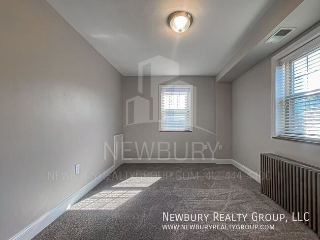 Building Photo - 104 W Steuben St