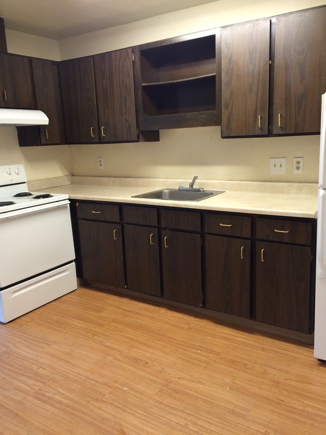 Kitchen - Columbia View Apartments