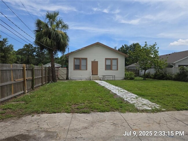 Building Photo - 1216 E 26th Ave