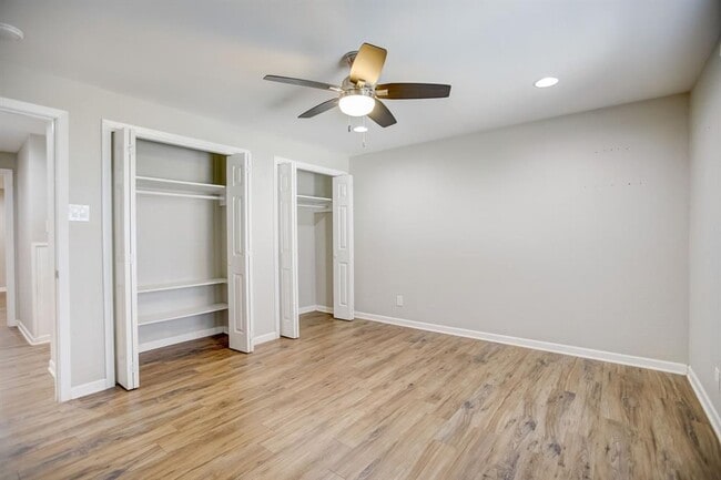 Building Photo - 2507 Rogge Ln