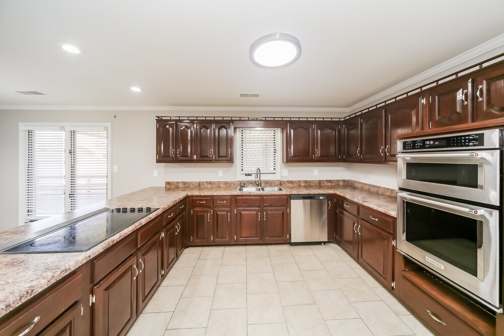 Building Photo - 6404 Evergreen Dr