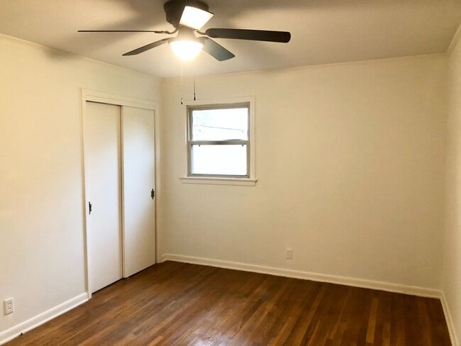 Building Photo - 3 bed 2 bath family rental