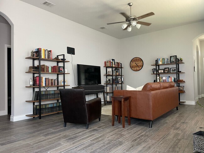 Building Photo - 2321 Birdwell Cove