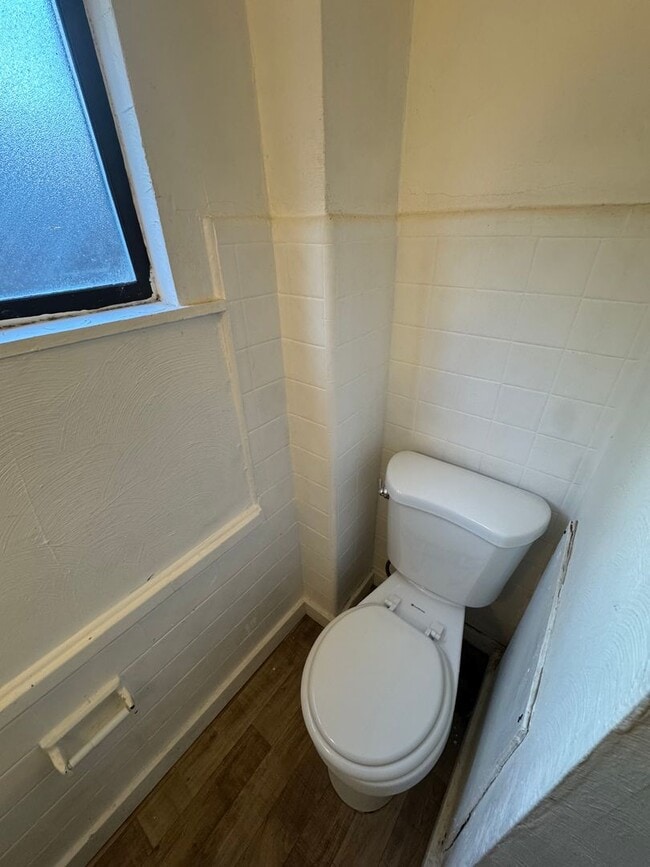 Building Photo - 2903 Stayton St