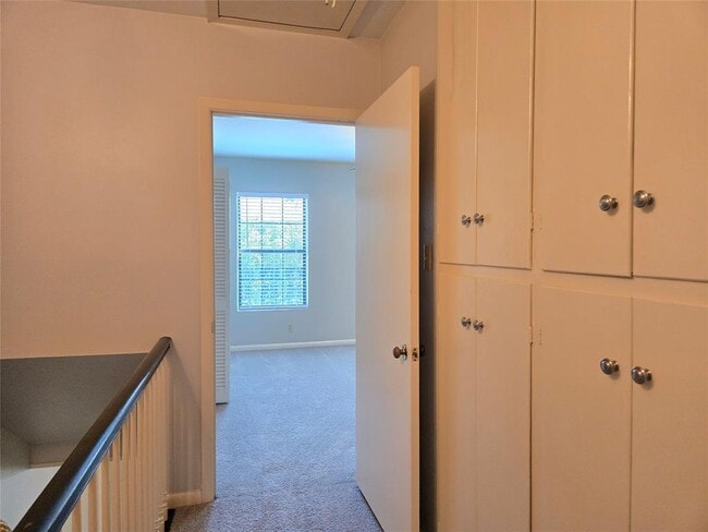 Building Photo - 1500 Elton Ln