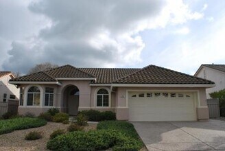 Building Photo - 408 Angelrock Ct