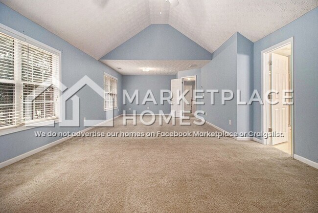 Building Photo - 314 Interlake