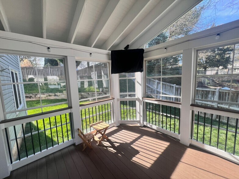 Three Season Room - 5706 Rocky Run Dr