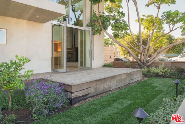 Building Photo - 2801 Sanborn Ave