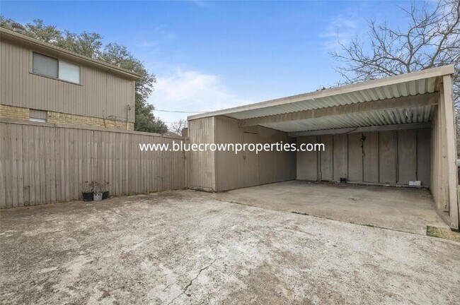 Building Photo - 1806 Bristol Cove