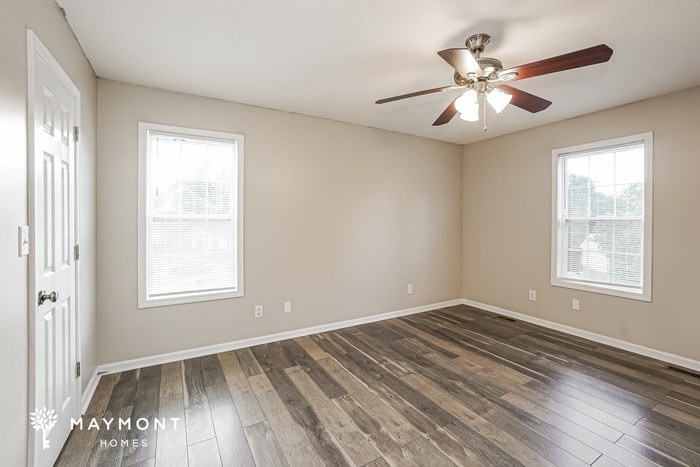 Building Photo - 829 Buckhorn Dr