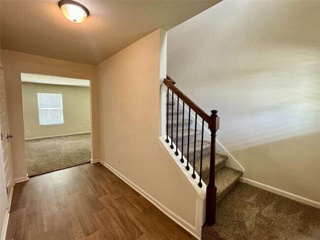 Building Photo - 629 Carlton Pointe Dr