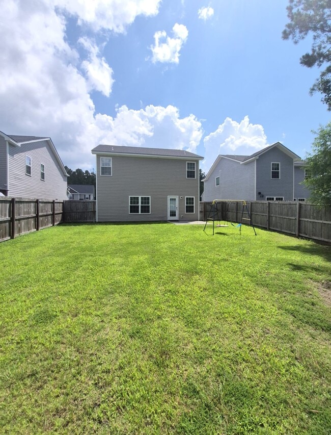 Building Photo - 33 Trask Cir