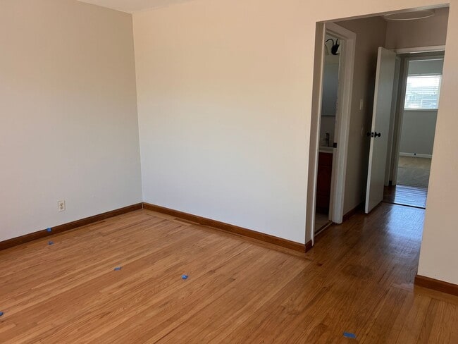 Building Photo - 3 Bedroom home for Rent