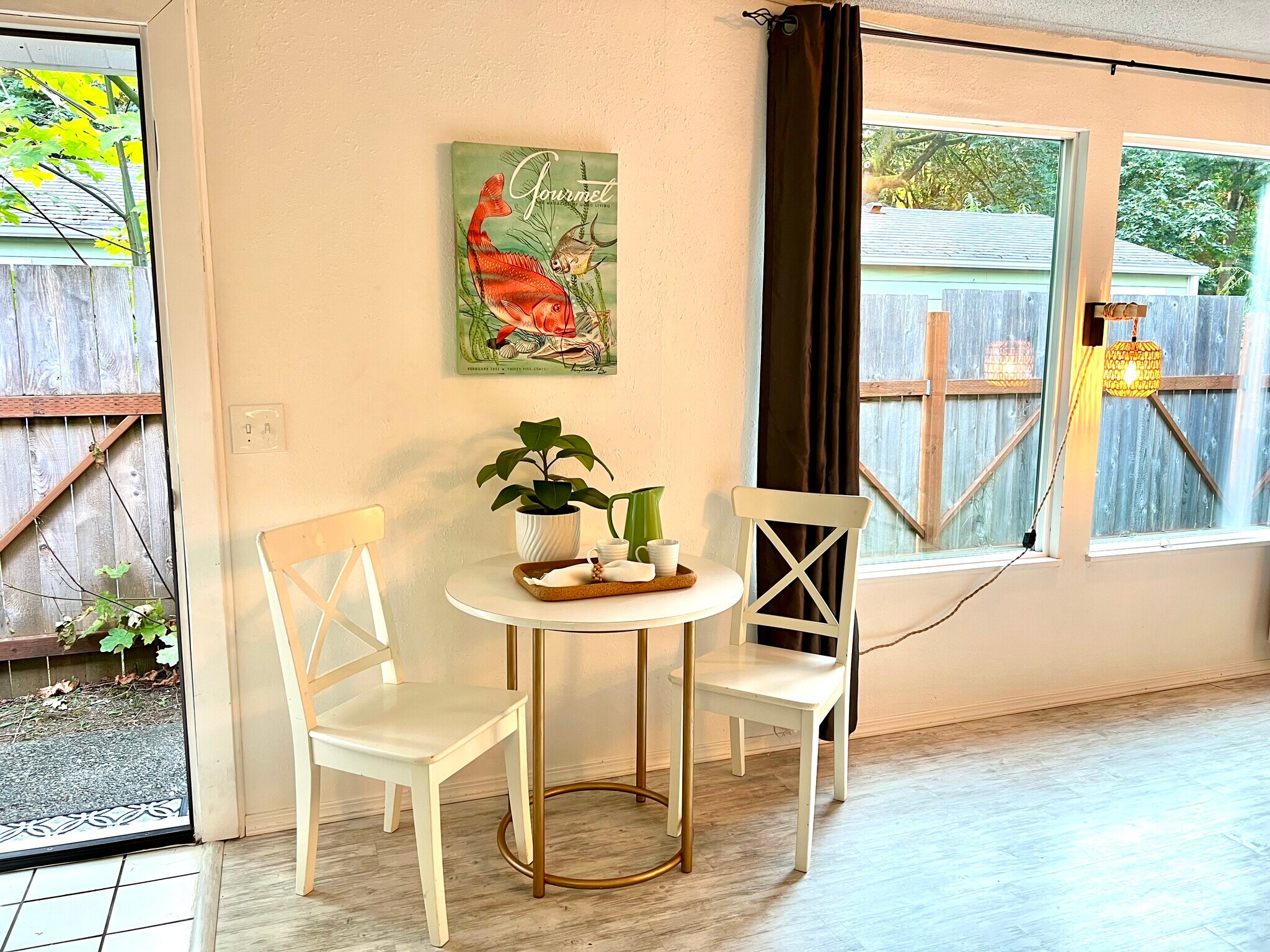 Dining area - 1614 Groves Ave NW