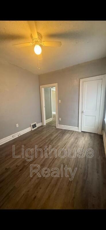 Building Photo - 2685 Adams St