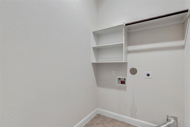 Building Photo - 15342 Majestic Knight Dr