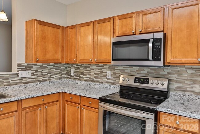 Building Photo - 8946 Chalkstone Rd