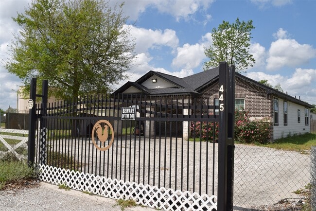 Building Photo - 445 County Rd 5102J