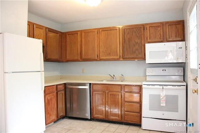 Building Photo - 550 Prospect St