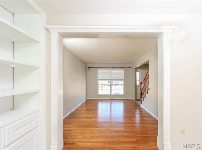 Building Photo - 226 Cheval Square Dr