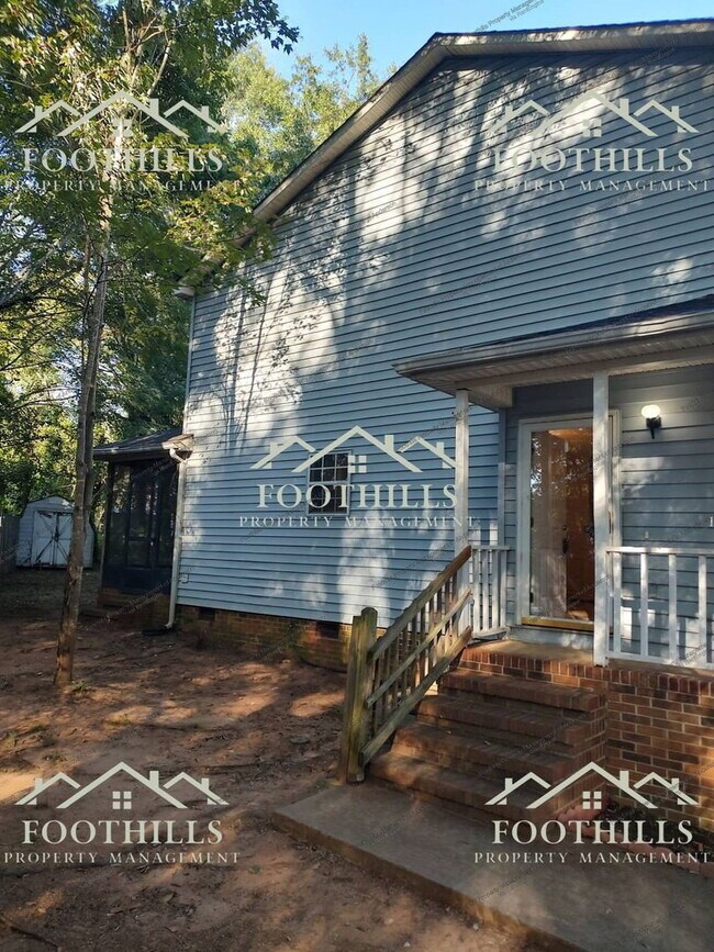 Building Photo - 4406 Lexington Way