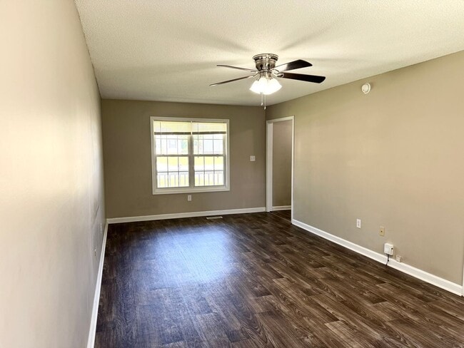 Building Photo - Two Story Home