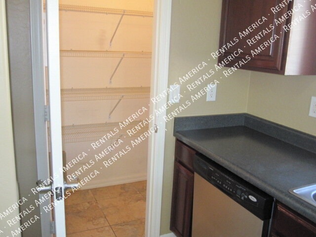 Building Photo - 12047 W Dos Rios Dr