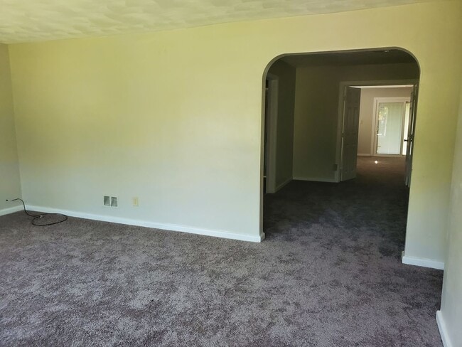 Building Photo - Haynes Tract