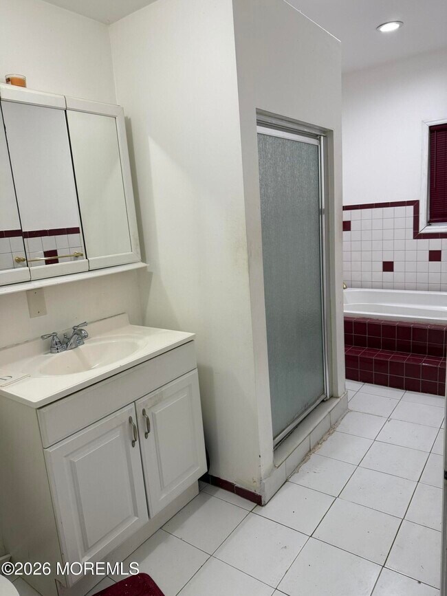 Building Photo - 339 Elberon Blvd