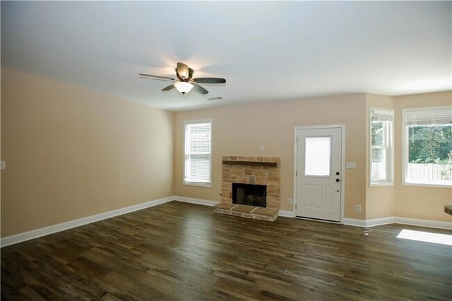 Building Photo - 1005 Landover Crossing