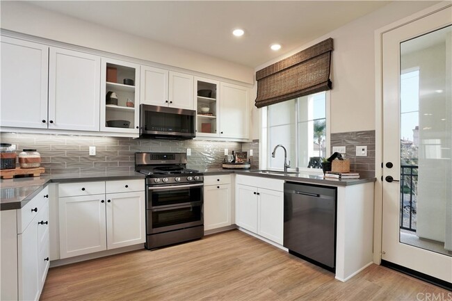 Building Photo - 9853 11th St