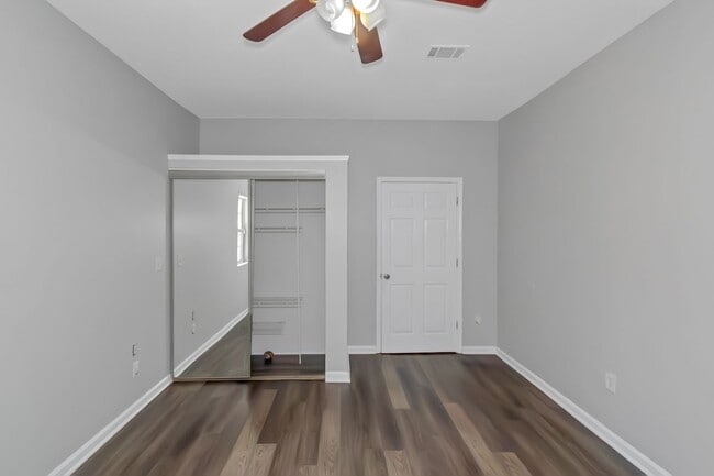 Building Photo - 3309 Touchwood Ct SW
