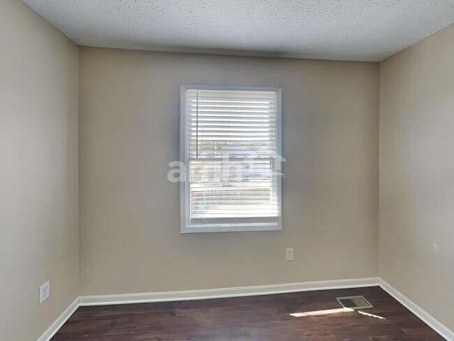 Building Photo - 5167 Algean Dr