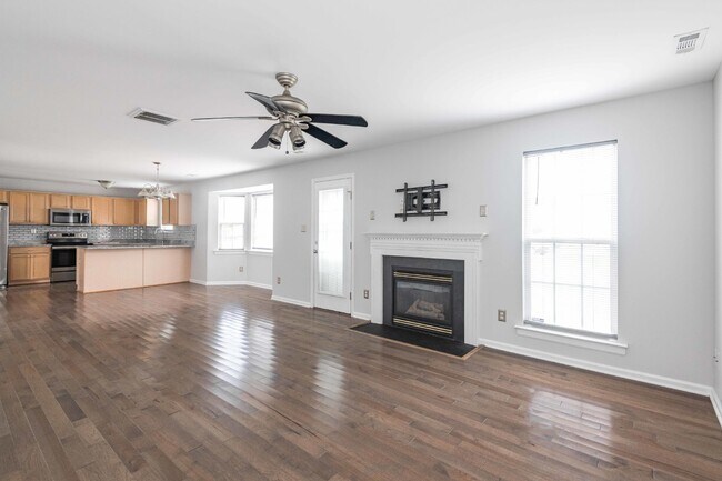 Building Photo - 4 Bedroom 2.5 bath home in Varina!