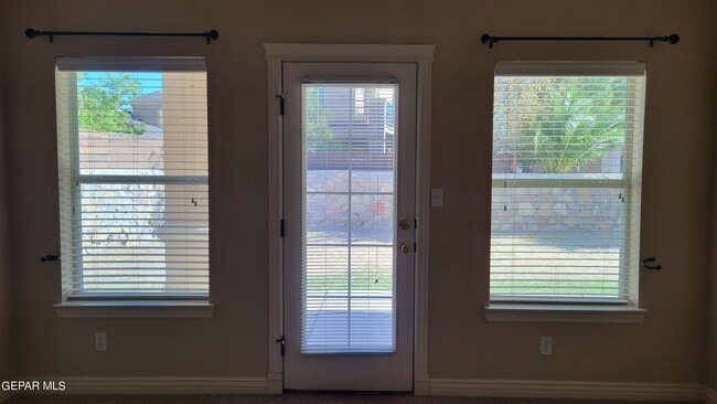 Building Photo - 11512 Porfirio Payan Dr