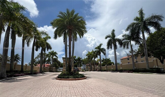 Building Photo - 6360 NW 114th Ave