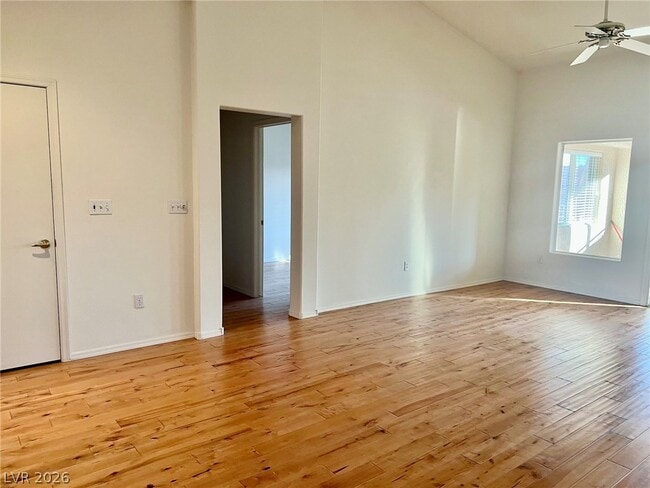 Building Photo - 10729 Clear Meadows Dr