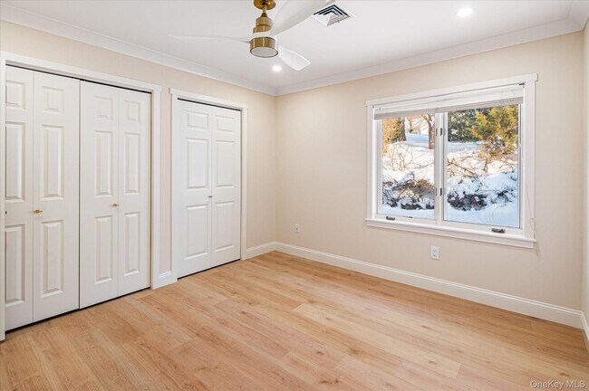 Building Photo - 785 Heritage Hills