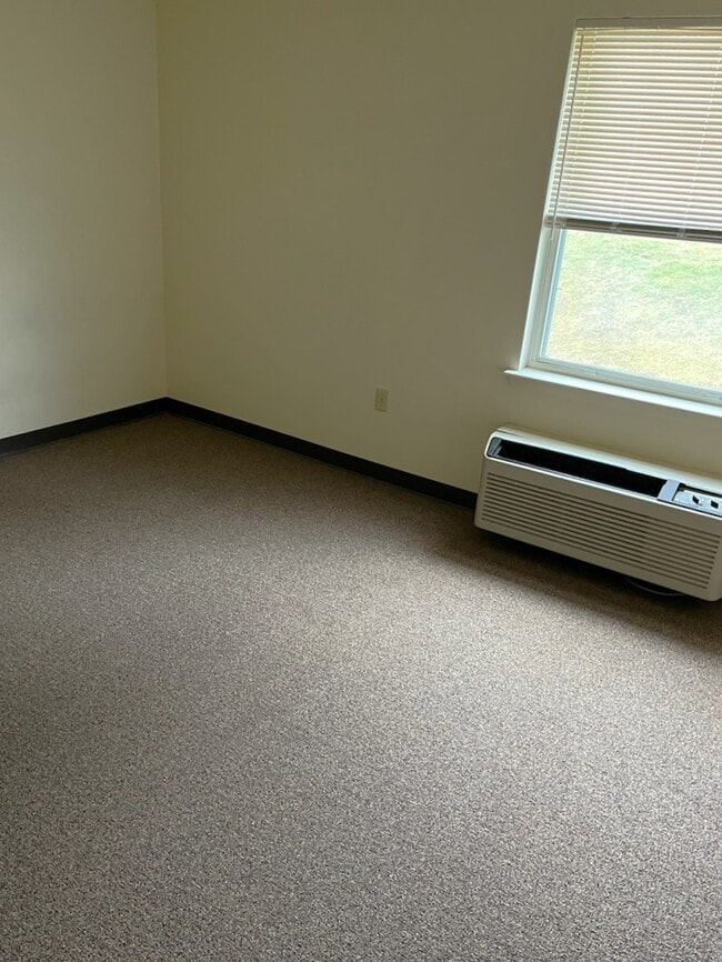 Building Photo - Meadow View Apartments