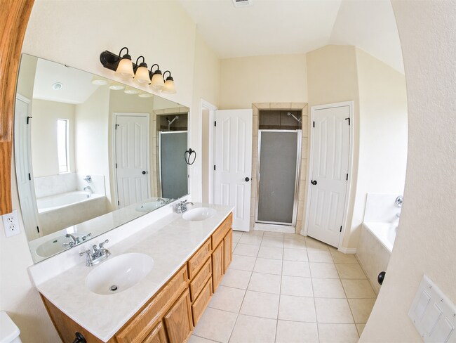 Building Photo - AVAILABLE SOON; APPLY TODAY ON OUR WEBSITE!!