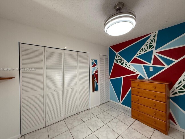 Building Photo - 6540 W 26th Dr