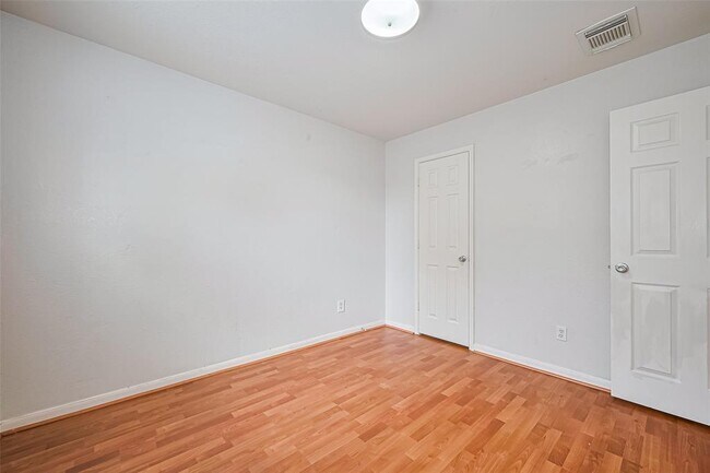 Building Photo - 12927 Pale Ivy Ln