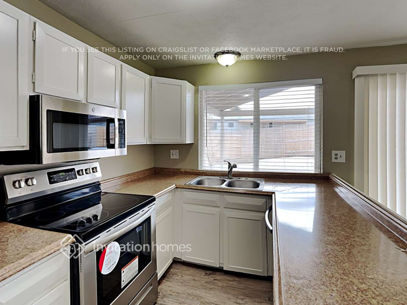 Building Photo - 16372 E Brown Dr