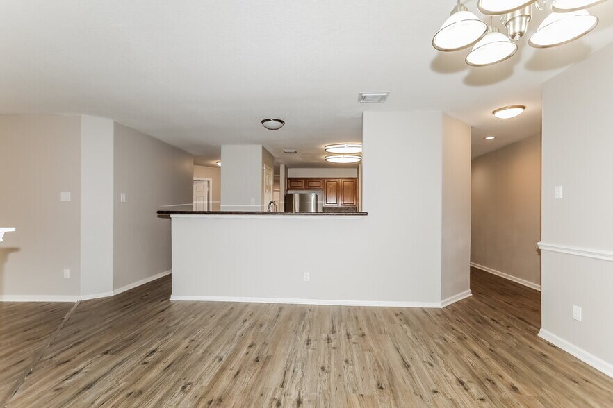 Building Photo - 22930 Highland Estates Ct